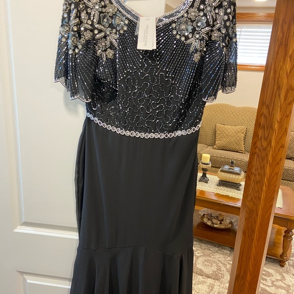 Virgos Lounge Mermaid Gown - Picture 1 of 3